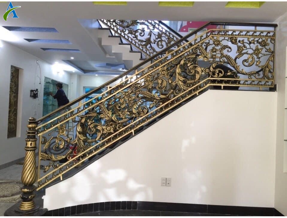 CẦU THANG NHÔM ĐÚC MẪU CT004